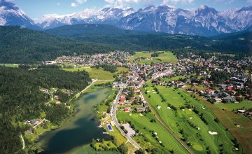 Blick auf Seefeld © Olympiaregion Seefeld/Alpine Luftbild