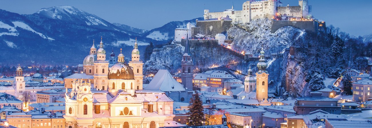 Blick über das winterliche Salzburg  © Jakob Radlgruber - fotolia.com
