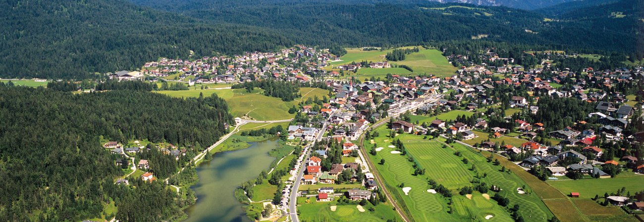 Blick auf Seefeld © Olympiaregion Seefeld/Alpine Luftbild