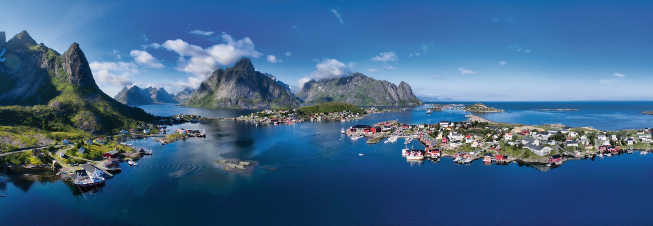 Reine in den Lofoten © harvepino-fotolia.com