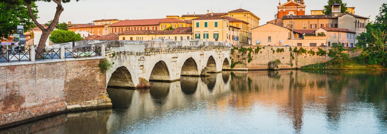 Ponte di Tiberio in Rimini © Oleg Zhukov - fotolia.com