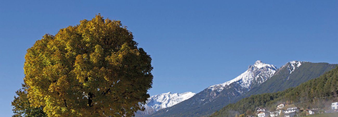 Herbstlandschaft in Imst &copy; Torsten Wenzler / Imst Tourismus