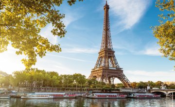 Seine und Eiffelturm in Paris &copy; Beboy - stock.adobe.com