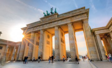 Berliner Brandenburger Tor © sborisov - fotolia.de