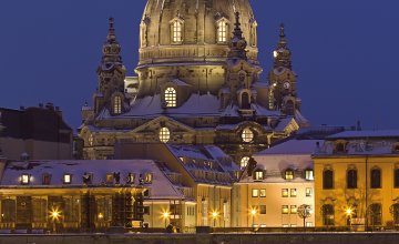 Frauenkirche im Winter © Michael Tewes-fotolia.com