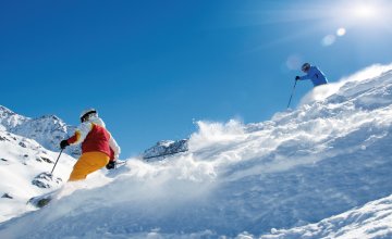 Abfahrt im Tiefschnee © mma23-fotolia.com