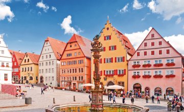 Marktplatz in Rothenburg ob der Tauber © mojolo-fotolia.com