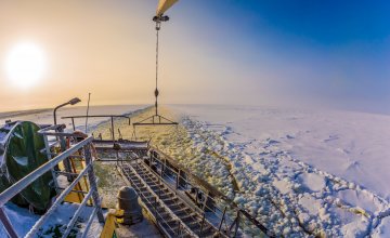 Eisbrecher in Lappland © Kushnirov Avraham - stock.adobe.com