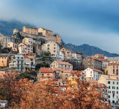 &copy; olezzo-stock.adobe.com