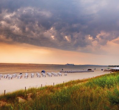 &copy; Robert Ignaciuk