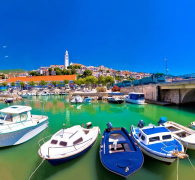 &copy; xbrchx - stock.adobe.com