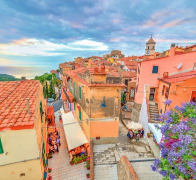 &copy; cristianbalate - stock.adobe.com
