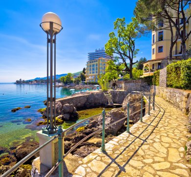 &copy; xbrchx - stock.adobe.com