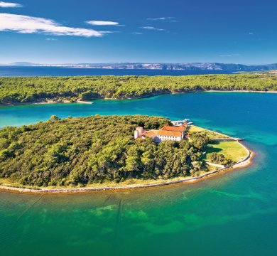 &copy; xbrchx - stock.adobe.com