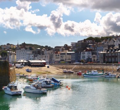 &copy; Richard Walker  - stock.adobe.co