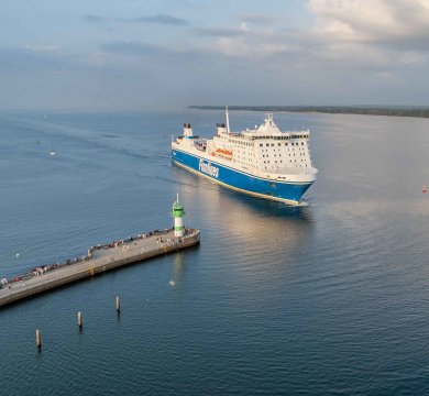 &copy; Finnlines